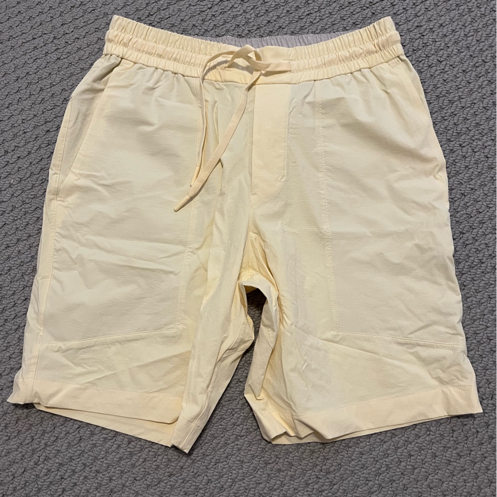 Lululemon Men's Bowline Shorts Size X-SMALL 8" Inseam